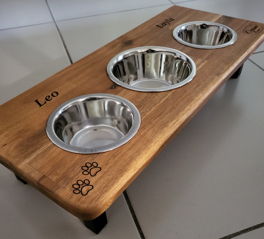 Elevated Small Dog Feeding Station With 2 X Small & 1 X Medium