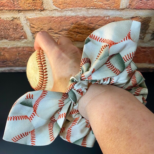 Baseball Scrunchie,Little League Hair Tie, Baseball Mom Scrunchie, Bow Scrunchie, Baseball Hair Tie, Baseball, Baseball Hair elastic