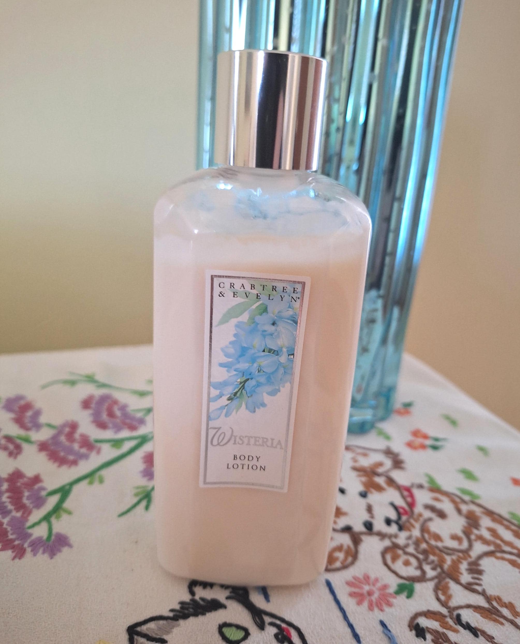 ⭐︎廃盤商品ほぼ全量⭐︎CRABTREE & EVELYNウィステリア オードトワレ Crabtree Evelyn Wisteria - Etsy