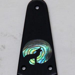 La cubierta de la barra de armadura con incrustación de silueta de lobo 02 se adapta a Taylor de 3 agujeros