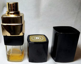 Vintage CHANEL NO 5 EAU de Cologne.  1.7 Oz Size Spray Bottle. Partially full.