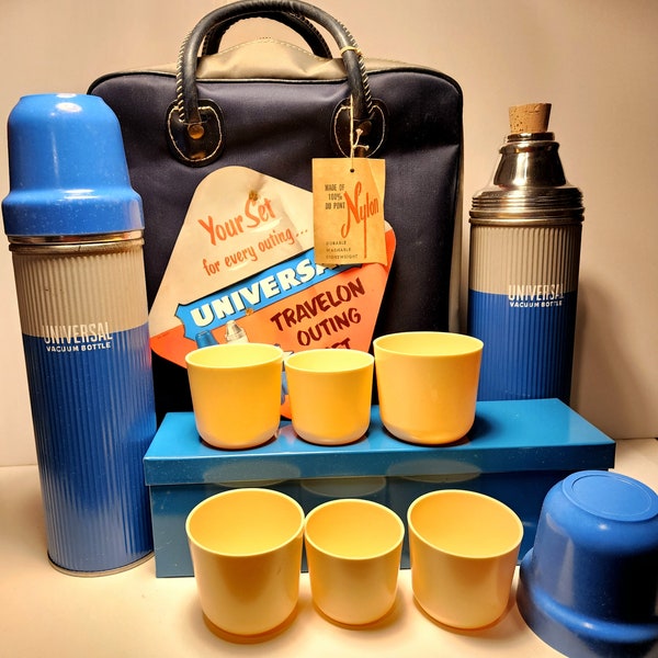 Vintage Landers Frary, Clark Universal Thermos Bottles & Picnic Travel Set NEW