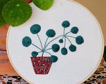 Kit de broderie Pilea (15 cm)- Embroidery kit with a Pilea design (6")