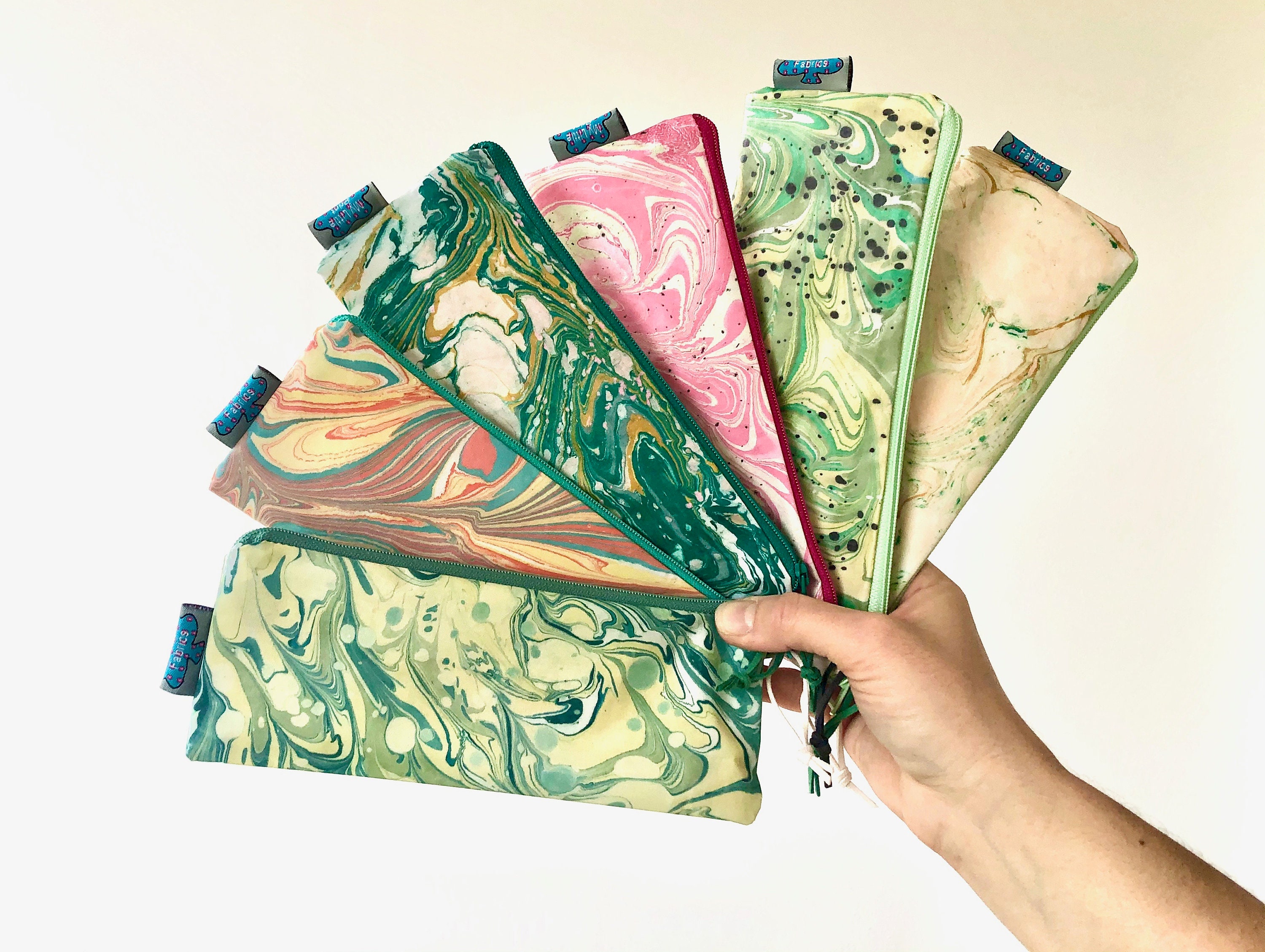 Trousse Marbrée en Tissu Enduit et Doublée - Zippy Pouch in Marbled Fabric