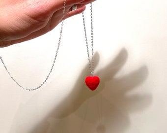 Pendentif cœur feutré - heart charm in felted wool