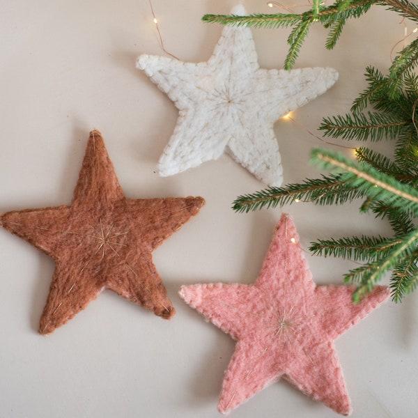 Kit étoile de Noël feutrée à l'aiguille  - needle felting Christmas star kit