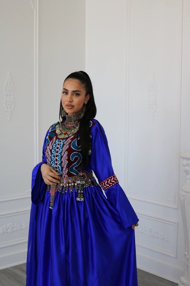 Neeshay | Dastaan Formals 25 | Aabirah