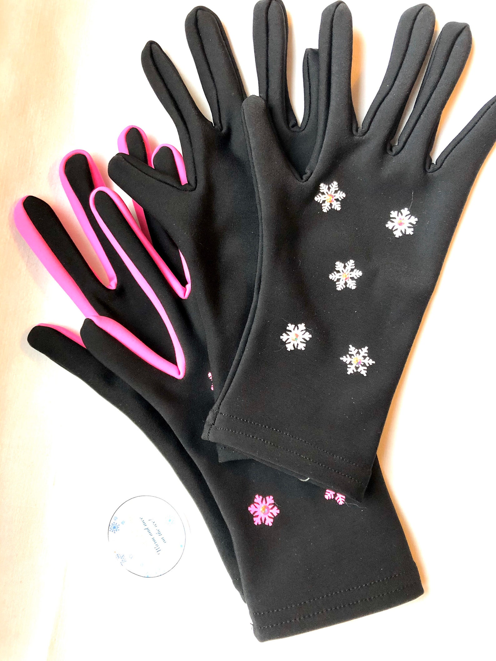 Figure Skating Gloves. Warm and Nice Stretchable Fabric Swarowski