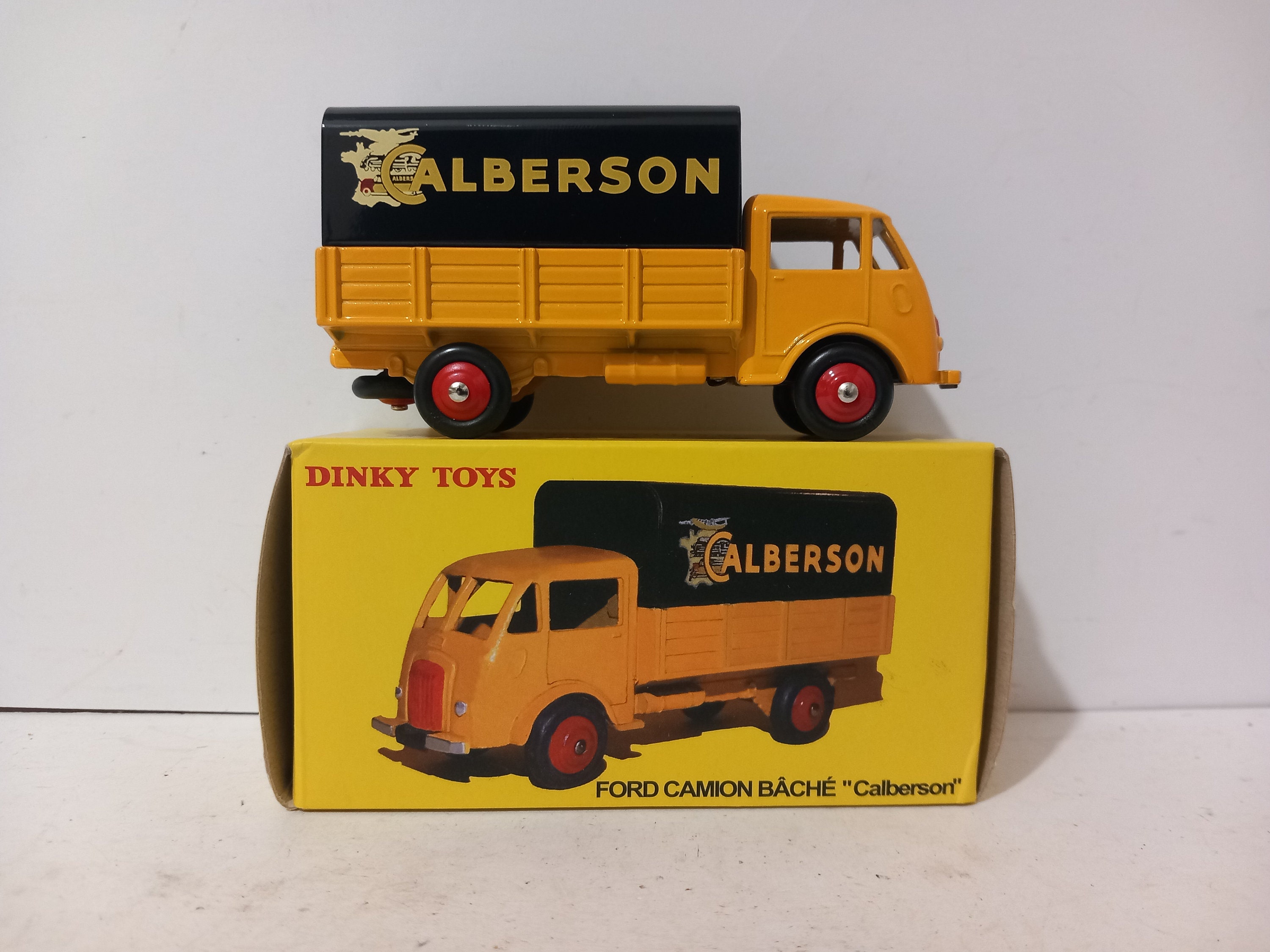 Dinky Toys 25, camion poubelle FORD