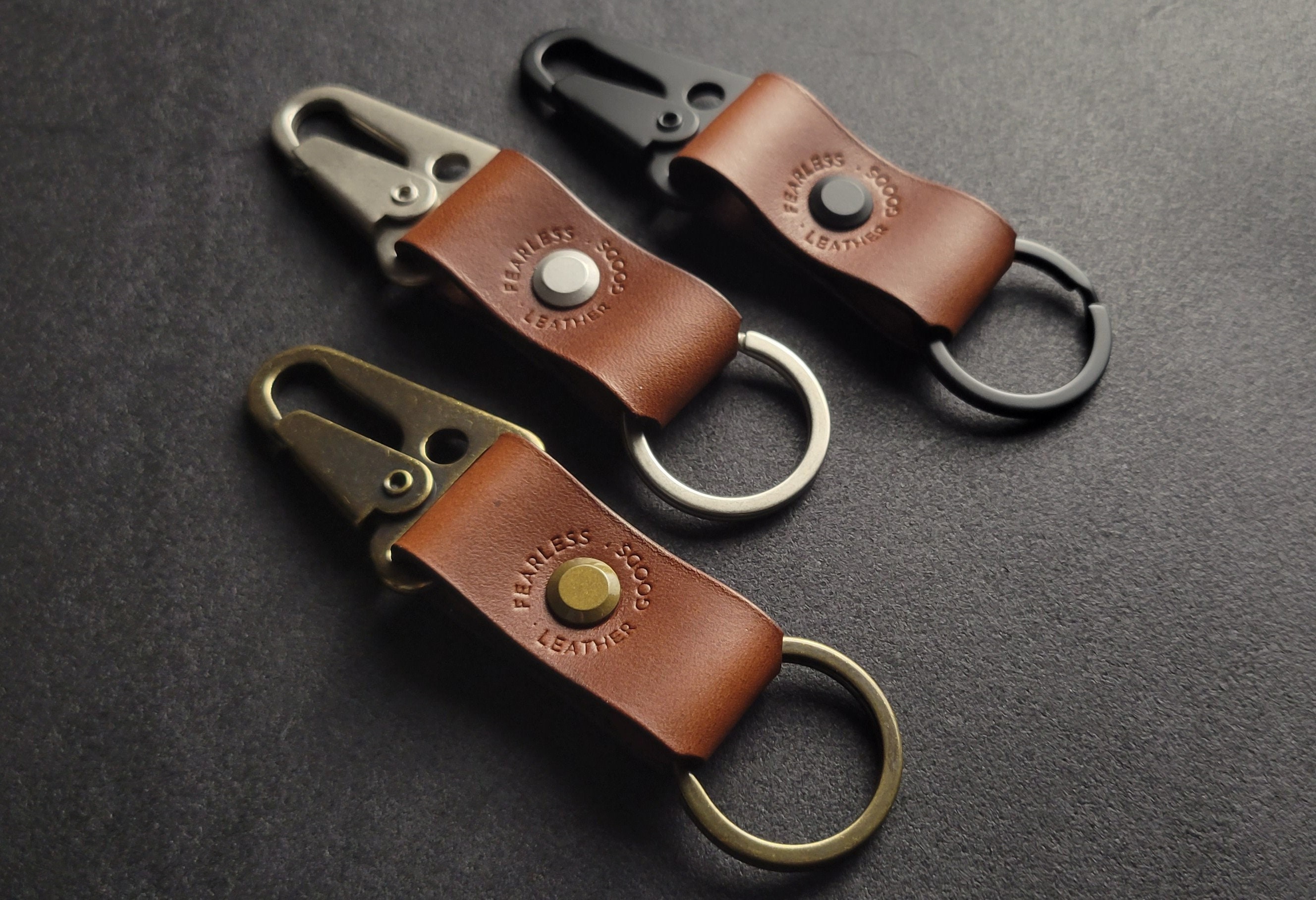 Exquisite Handmade Leather Leather Keychain With Gold Plating