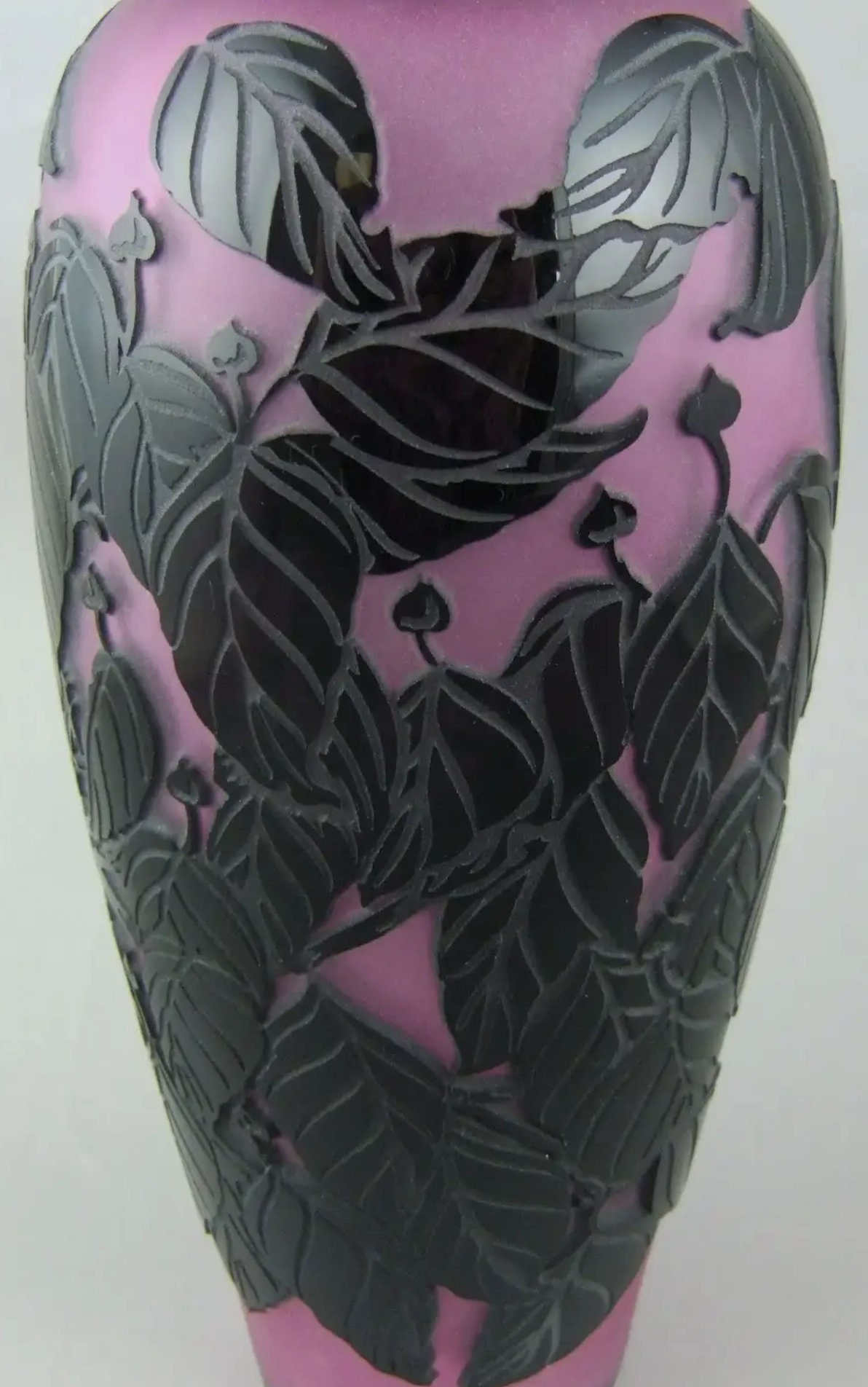 ケルシー・マーフィー作 カメオグラス 花瓶　ガラス彫刻　ピルグリム・グラス社 ケルシー マーフィー ピルグリム カメオ ガラス花瓶 入れ子