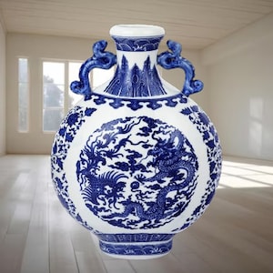 Chinese blue and white porcelain vase