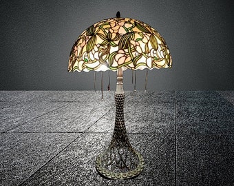 Tiffany style glass lamp bronze base / Tiffany style glass lamp