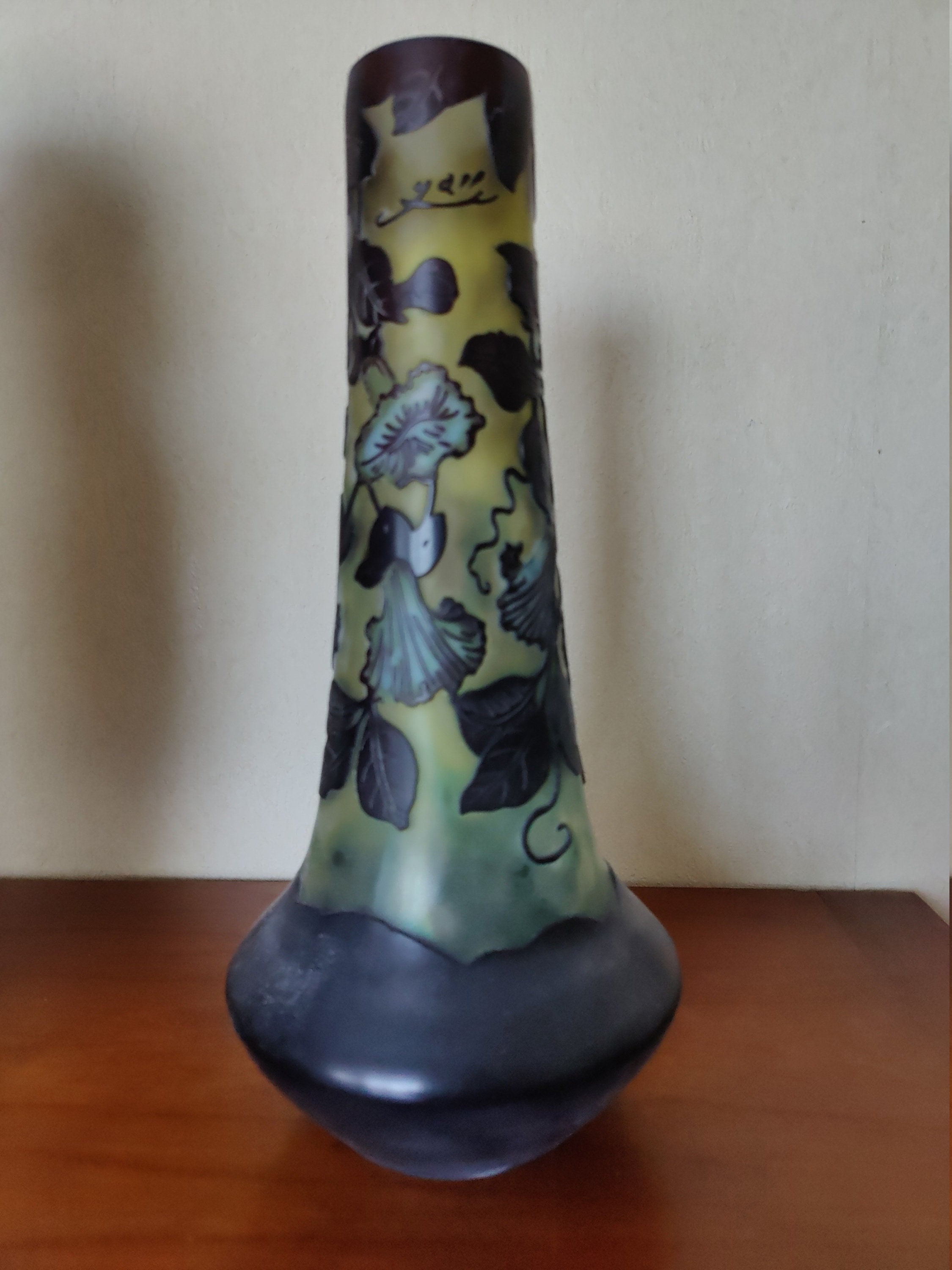 Vase Verre Type Galle Motif Fleurs/Glass Vase With Flowers