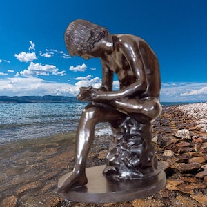 Boy with thorn Hellenistic bronze sculpture statue