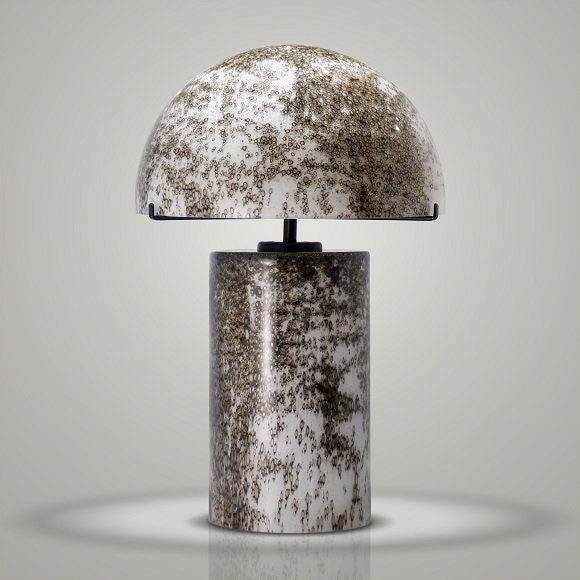 Lampe en Verre Soufflé avec Inclusion de Poudre Métallique.