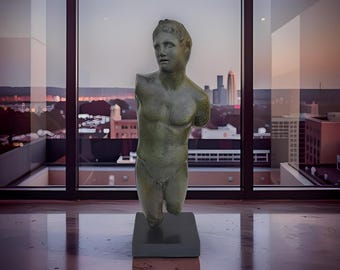 Bronze statue of Alexander the Great of Macedon - King of Virgil - Ancient Greece