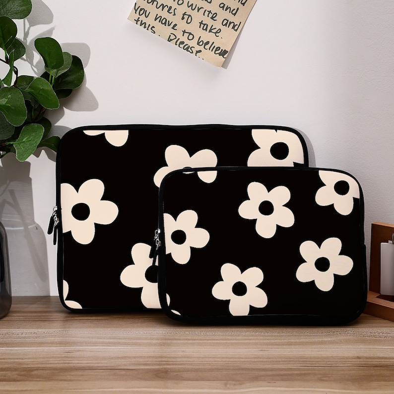 Schwarze Blumen einfache Laptop Tasche iPad Tasche,Hülle für MacBook Air 13 15 Pro 13 14 15 16 Zoll,Laptop Tasche Air 4 5 Pro 11 12.9 cm Bild 3