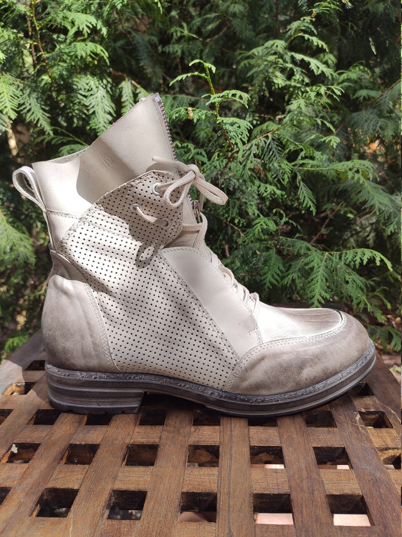 custom made cowboy boot