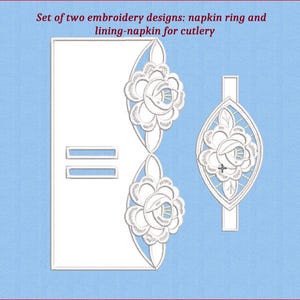 Puede incluir: Dos diseños de bordado blancos para un anillo de servilleta y una servilleta de forro para cubiertos. Los diseños presentan un motivo floral con rosas blancas y hojas.
