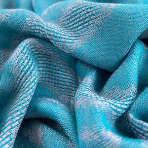Scarf Jethi, handwoven pashmina scarf, unique, blue, white, turquoise, shawl, scarf, wrap, light summer scarf, aesthetic, elegant