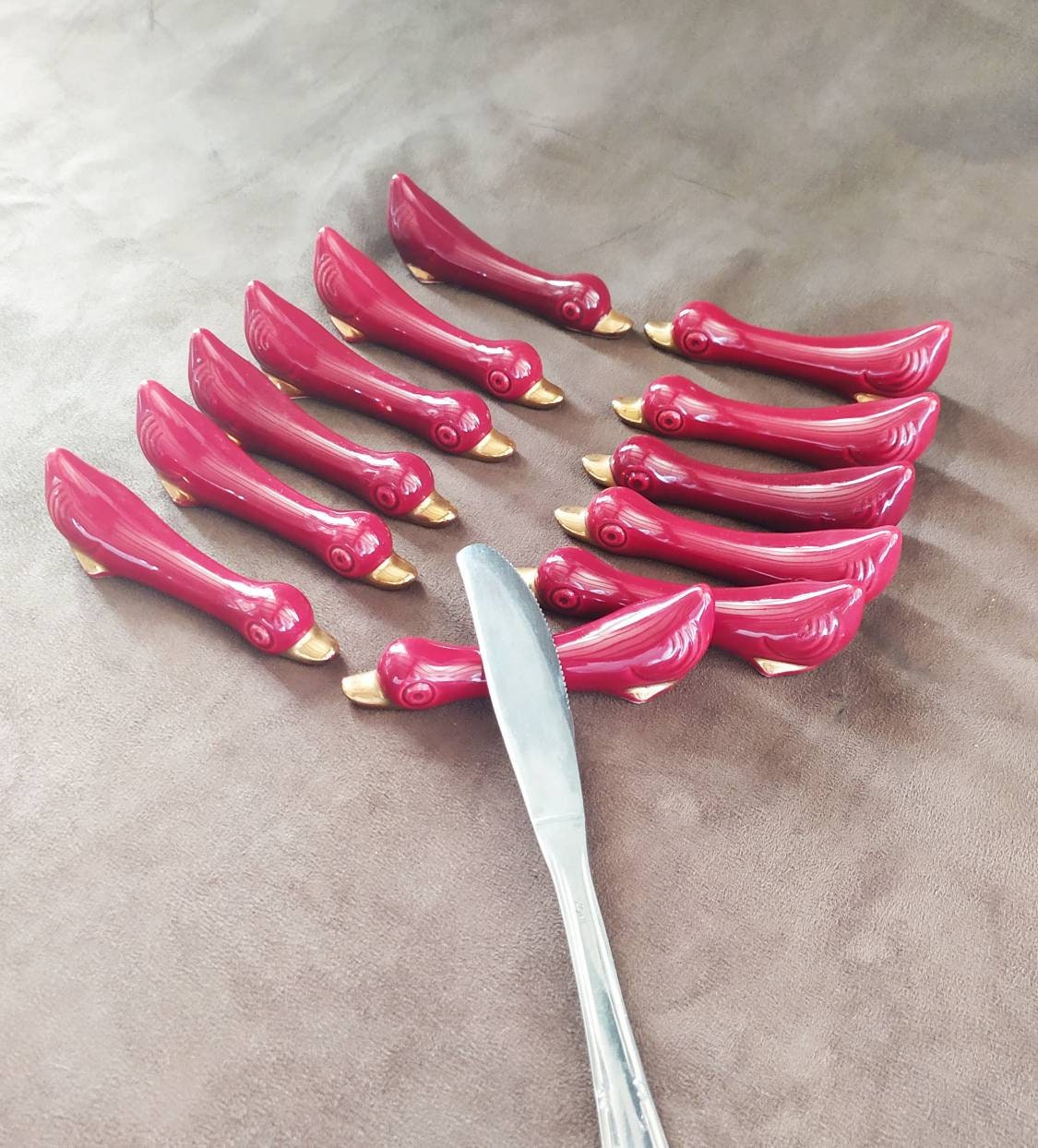 Ensemble Vintage 12 Français Duck Repose en Céramique Bordeaux Rouge et Or Becs Pieds Élégante Décor