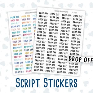Könnte beinhalten: Eine Blatt mit bunten Schrift-Stickern mit dem Text "DROP OFF", der mehrmals wiederholt wird. Die Sticker sind auf einem weißen Hintergrund mit einem Muster aus kleinen grauen Herzen.