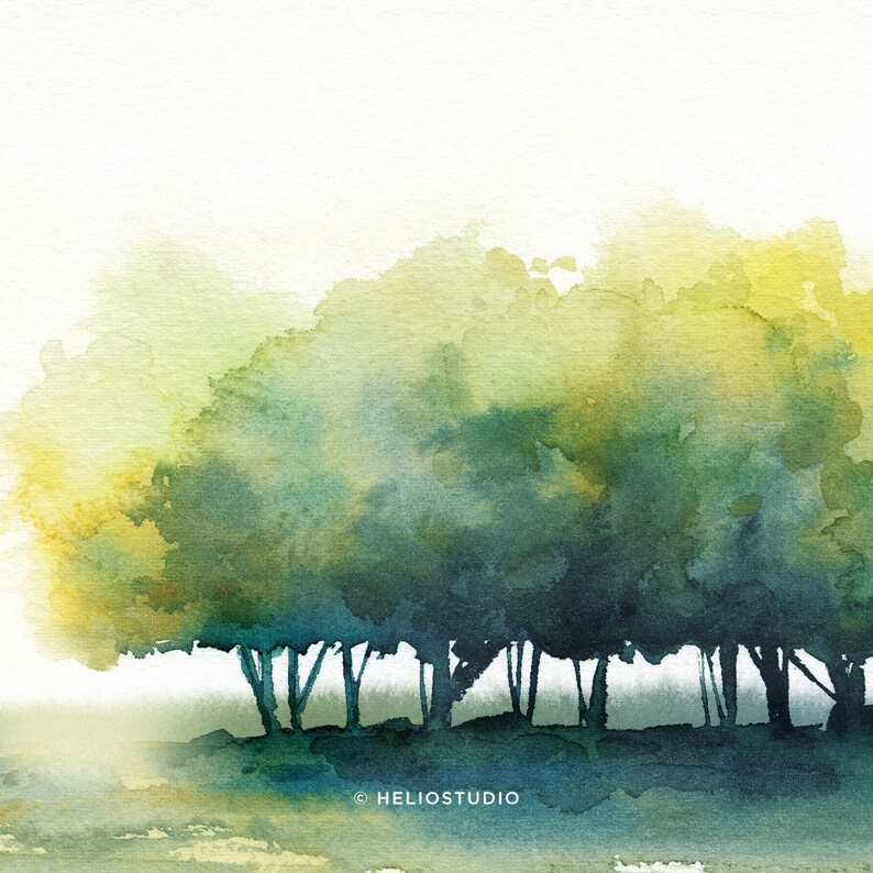 Pode incluir: Pintura em aquarela de uma cena de floresta com uma fileira de &aacute;rvores em primeiro plano. As &aacute;rvores s&atilde;o pintadas em tons de verde e azul, com um fundo suave e nebuloso.