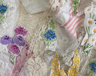 Grandes fleurs d'été brodées vintage, dentelle, lin Junk Journal Fabric Book crafting bundle