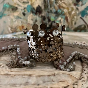 French Brocante Decorative crown for display items