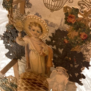 Large Antique Religious Holy Communion Pop Up cards