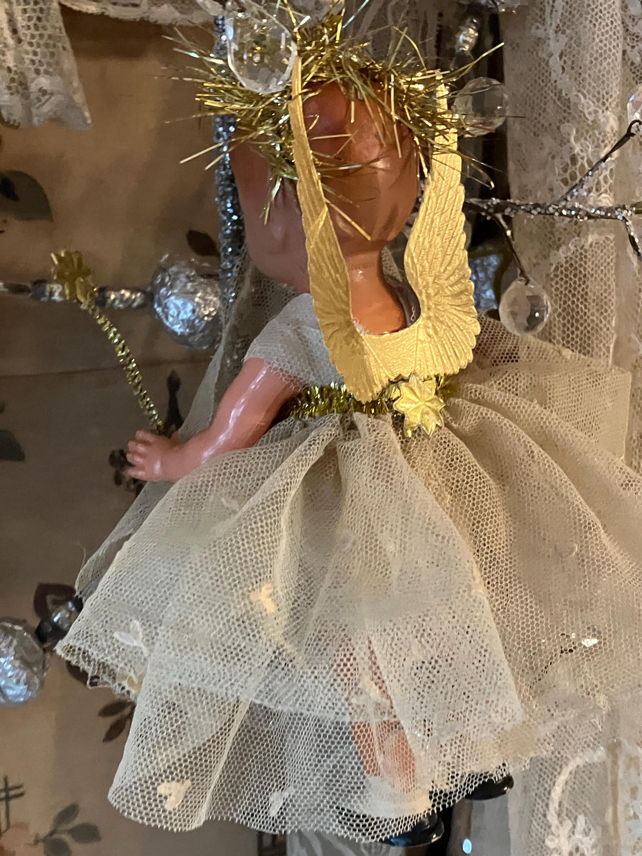 アンティークのドイツ人形のクリスマス妖精の飾り、ヴィンテージの