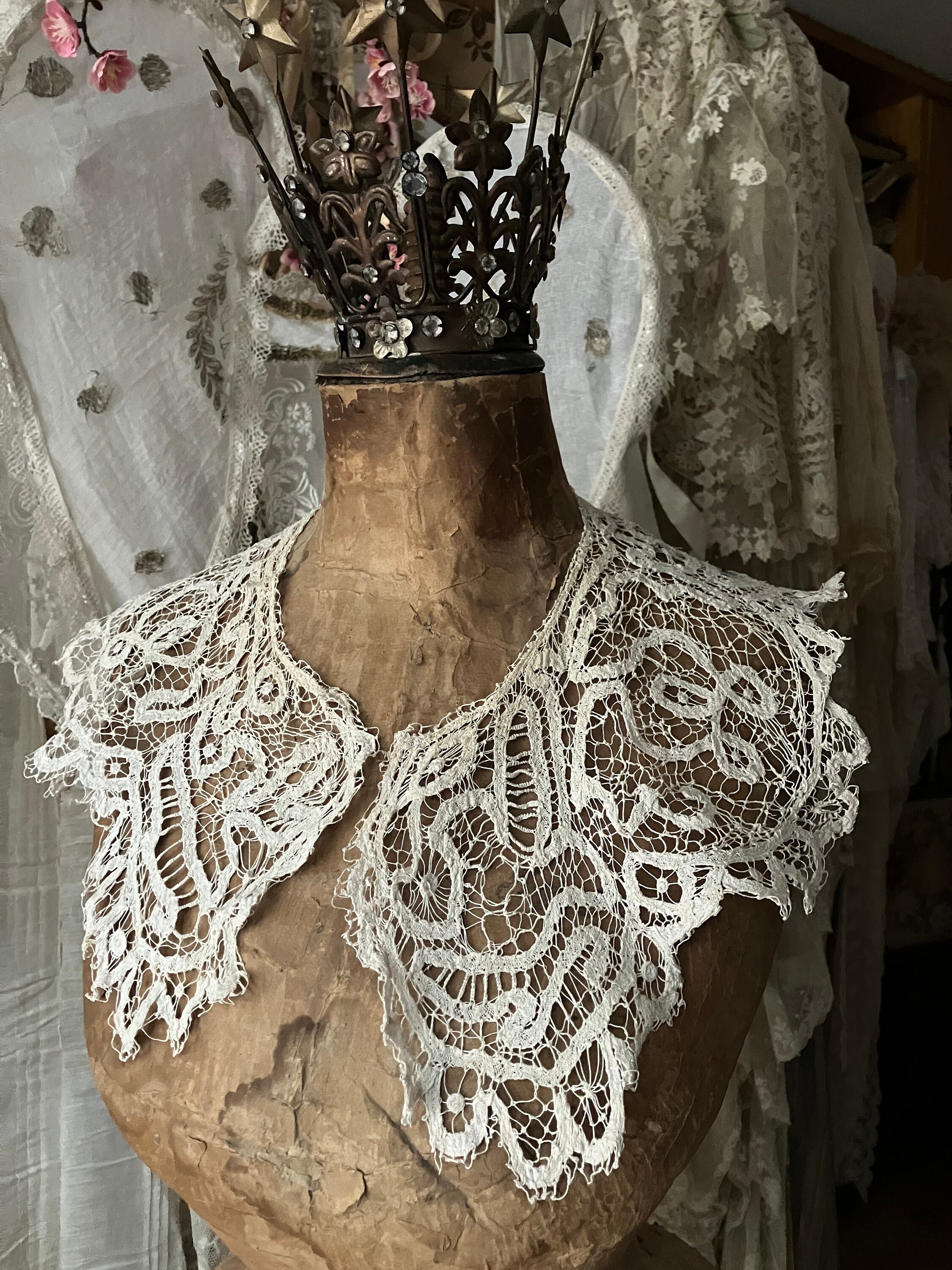 Antique Bobbin Lace Collars Tea Colour Antique Bobbin Lace Collars Tea Colour
