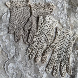 Lovely vintage antique crochet Gloves, Antique gloves, Ladies vintage gloves