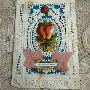 Antieke handgeschreven valentijnskaart van kantpapier uit 1878 Negentiende-eeuwse kantkaart