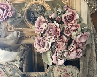 Beautiful Vintage style pale pink Rose Garland display garland