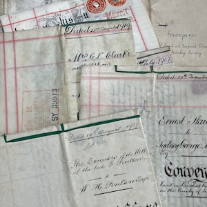 Escrituras de escritura legal antiguas, escritas a mano y encuadernadas a mano, en pergamino, de la década de 1900