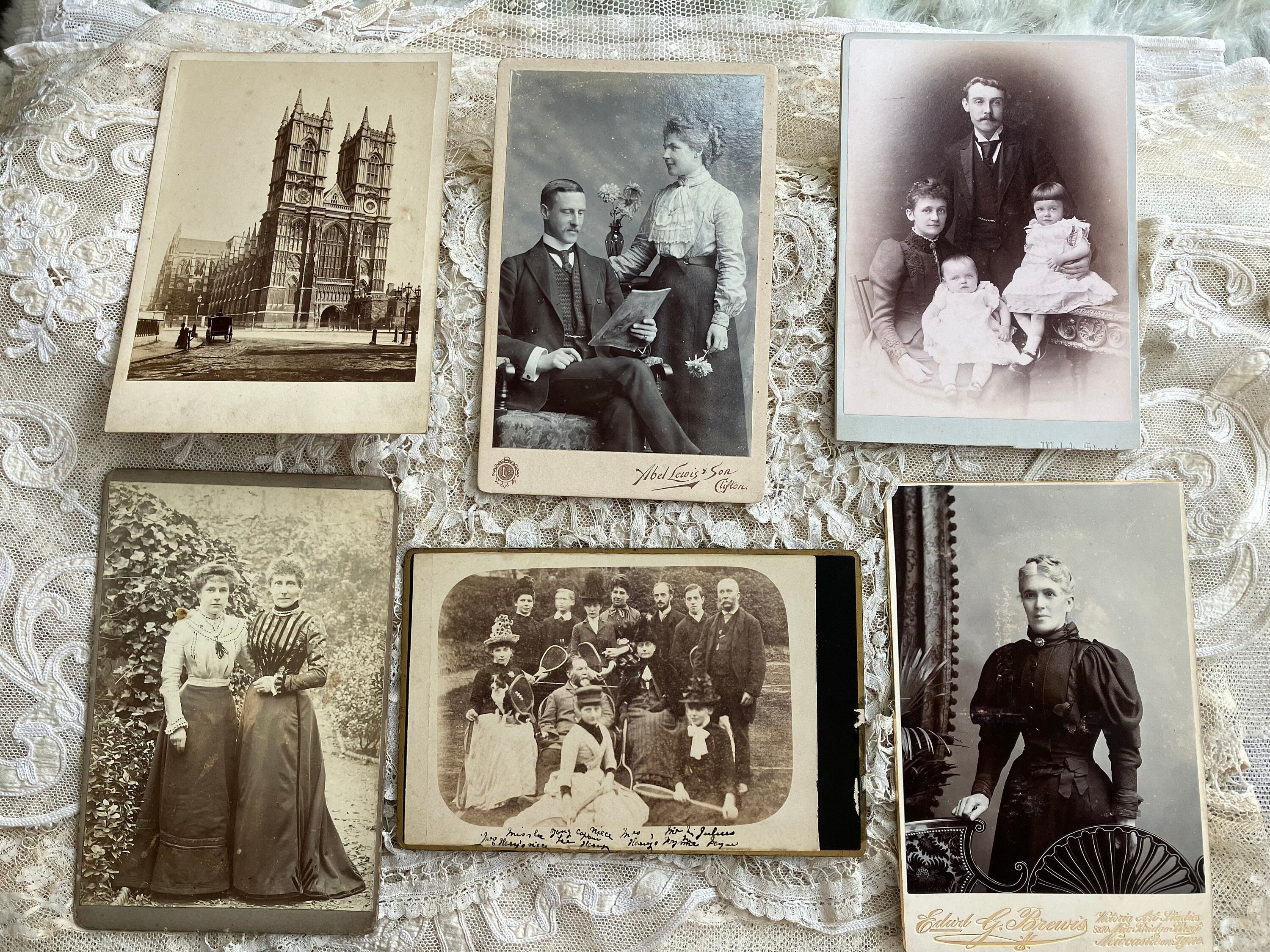 Beautiful Victorian large Photo Cabinet Card CDV Carte De Visite Photo Portraits