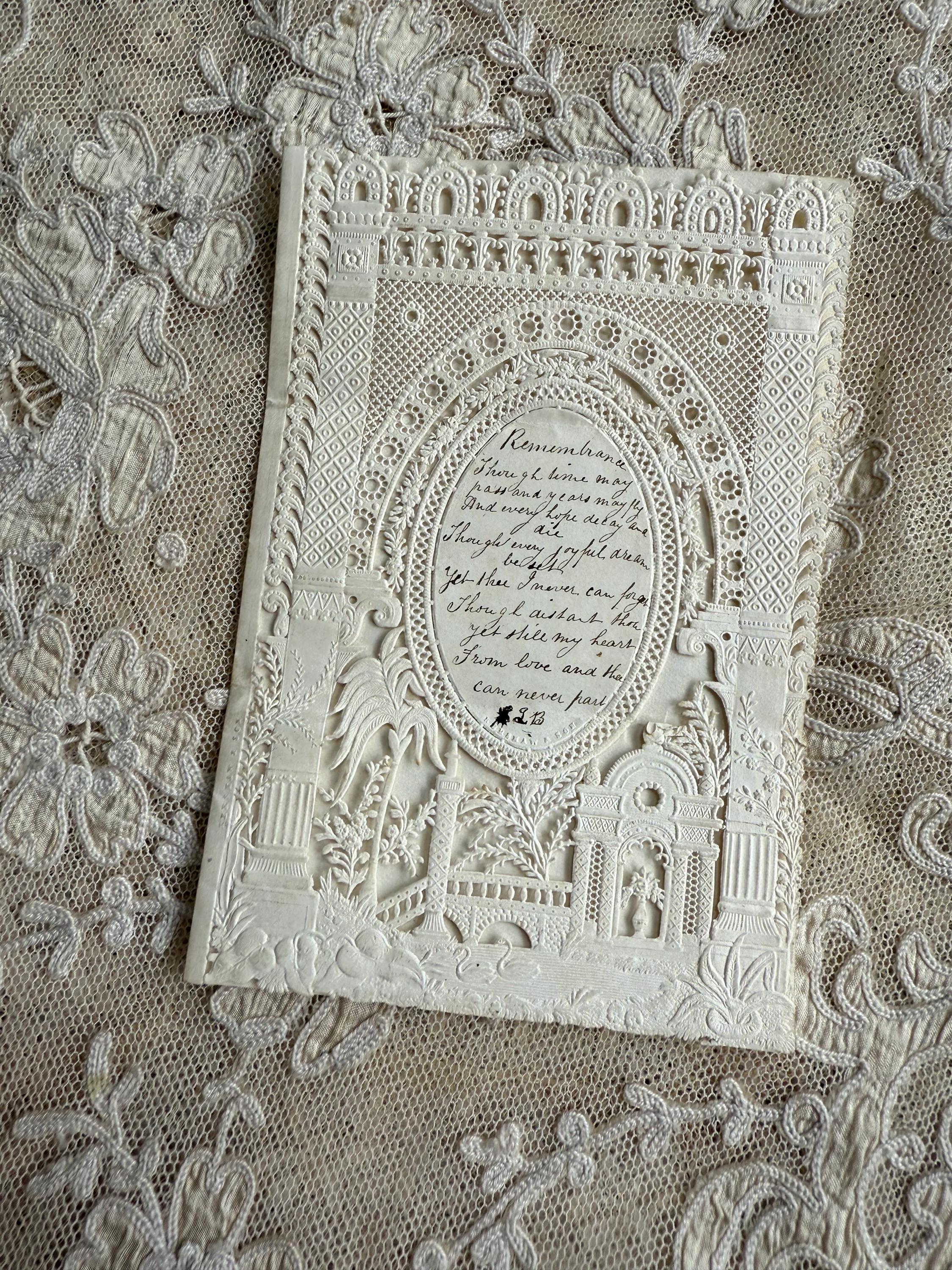 Cartão de amor de papel de renda do século XIX com sentimento escrito à mão ref RY