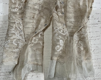 Two Nineteenth Century Stunning  sleeves Cuffs,  Antique lace, Nineteenth Century Lace