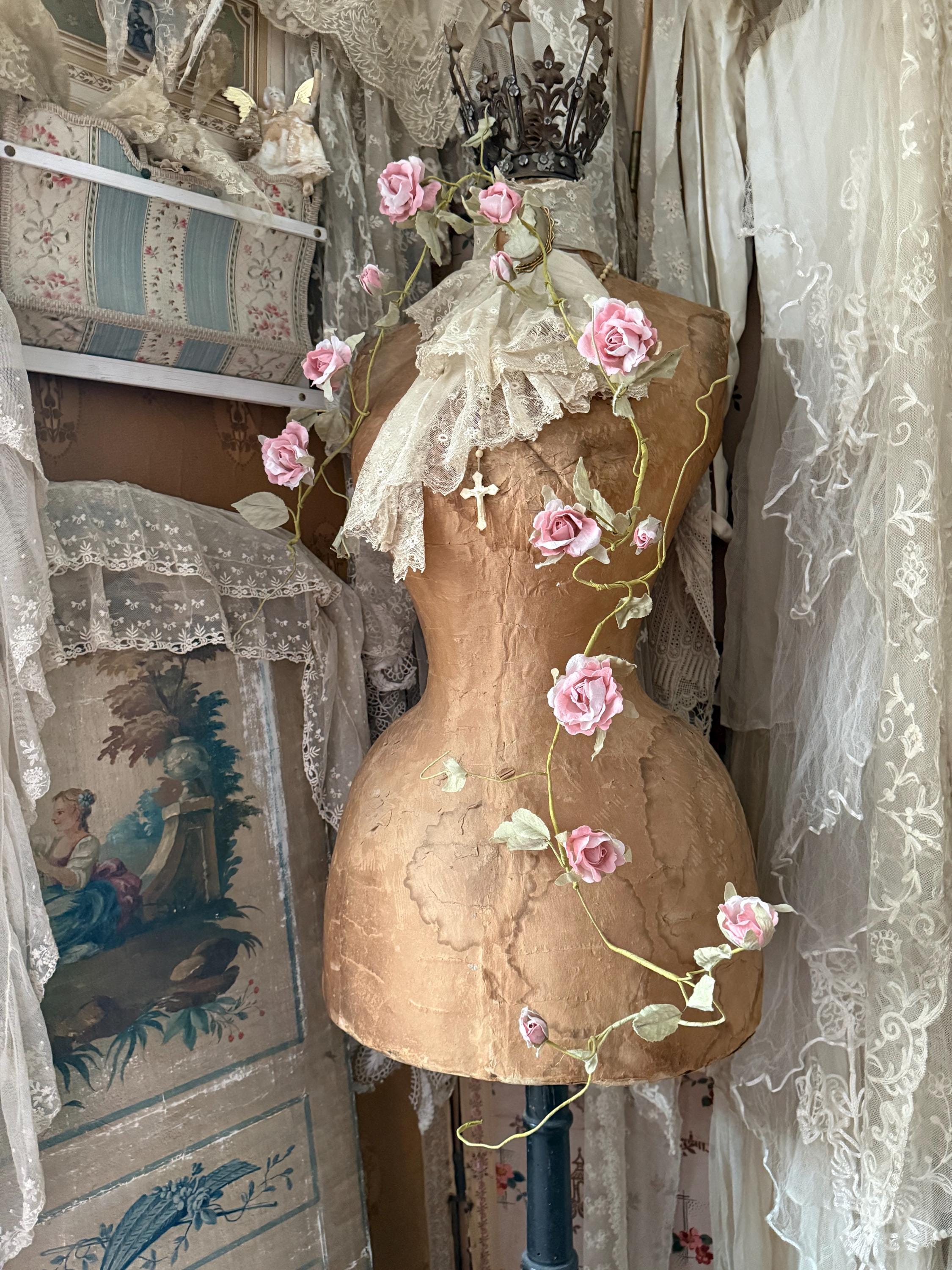 Vintage Style Paper Rose Garland, Cottagecore Decor - Etsy