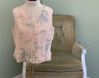 Tommy Bahama Minimalist Silk and Linen Tank | Mother of Pearl Button Down | Cropped Floral Tank Top