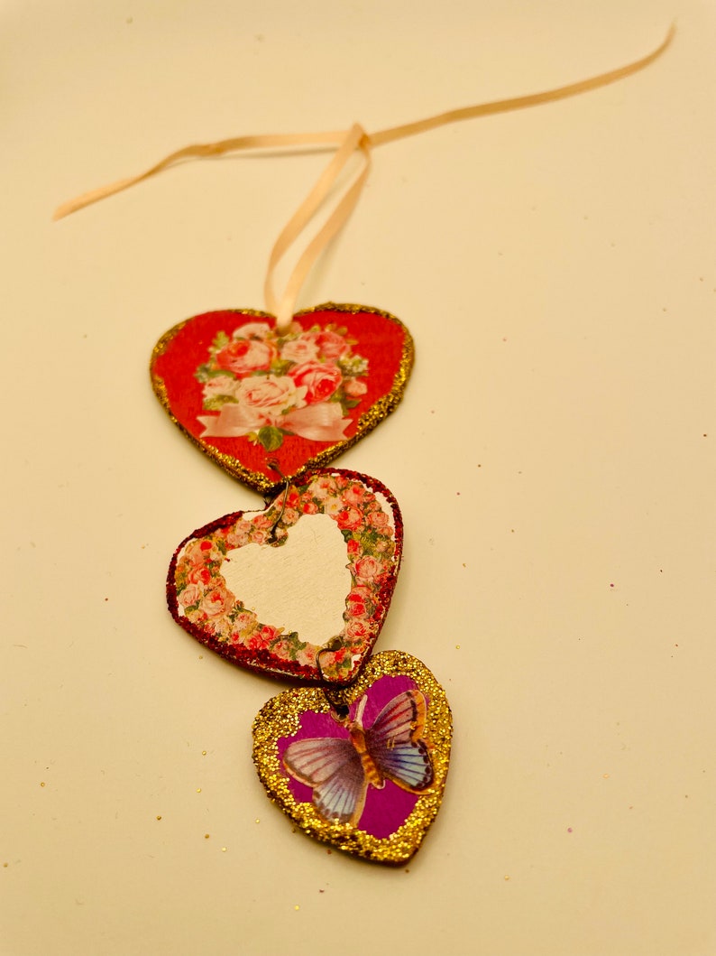 Valentine ornaments image 1