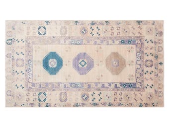 Medium 60+ Year Old Turkish Oushak Rug | 142x250 cm (4.7x8.2 ft)