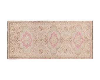 VINTAGE SOUMAK RUGS
