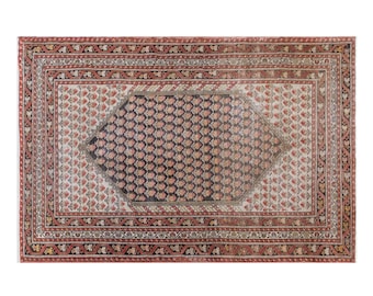 Medium 60+ Year Old Turkish Oushak Rug | 135x211 cm (4.4 x 6.9 ft)