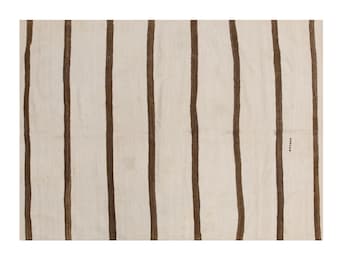 One-of-a-Kind Minimalist Turkish Kilim Rug 150x200 cm | 4.9x6.6 ft | 60+ Year Vintage