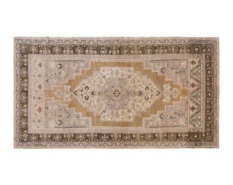 Large Turkish Vintage Rug – 6'1" x 10'6" – Handwoven Wool on Wool – Bohemian & Oriental Design – Antique Oushak Rug–Area Rug–Decorative Rug