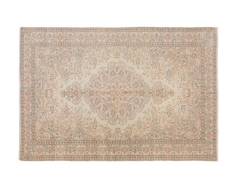 Authentic Vintage Anatolian Handwoven Wool Rug – 197x288 – 1960s Turkish Nomadic Craft with Natural Plant-Based Dyes, Bohemian Tribal Design