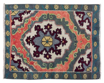 Small" Rug, 2'6" x 2'12" feet /75 x 91 cm,Vintage Rug,Turkish Rug,Abstract design rug,Trend Rug, Muted Colors Rug, Shabby Rug, FREE SHIPPING